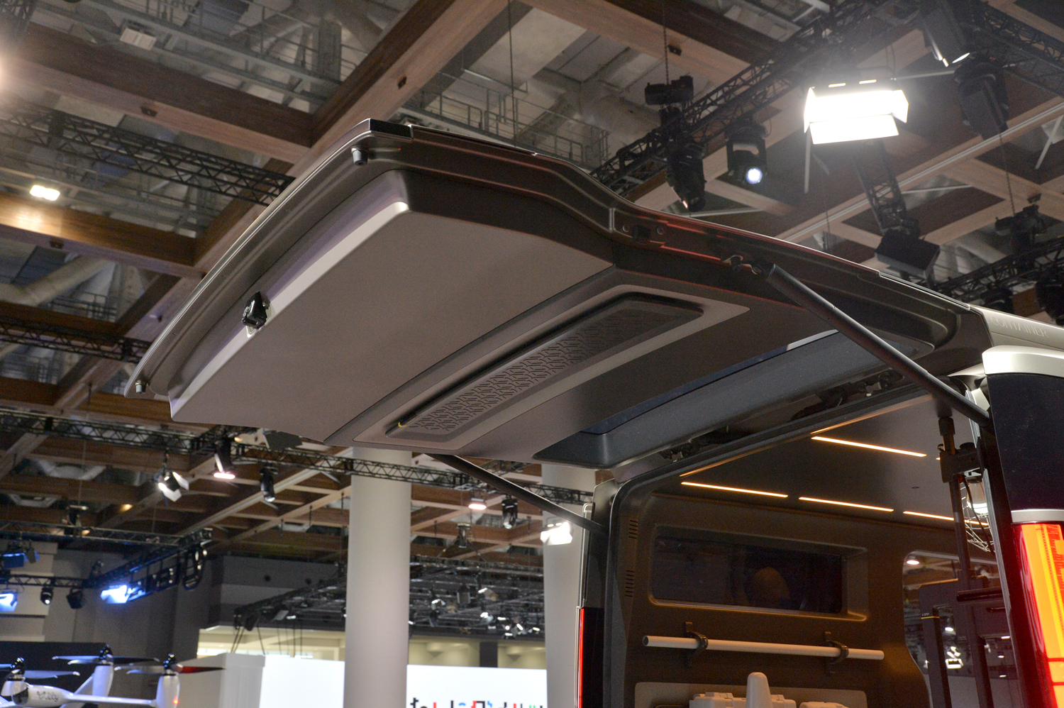 ジャパンモビリティショー2025でトヨタがハイエース・コンセプトを公開 〜 画像25