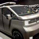 【画像】これが未来の商用バンだ！　トヨタのお仕事グルマ「ハイエース・コンセプト」登場で市販化への期待感が爆あがり【ジャパンモビリティショー2025】 〜 画像2