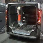 【画像】韓国からの第2の刺客「KIA」は商用車で日本上陸! マルチに使えて先進技術も詰め込んだ着せ替えバン「PV5」には期待しかない【ジャパンモビリティショー2025】 〜 画像4