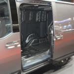 【画像】韓国からの第2の刺客「KIA」は商用車で日本上陸! マルチに使えて先進技術も詰め込んだ着せ替えバン「PV5」には期待しかない【ジャパンモビリティショー2025】 〜 画像6