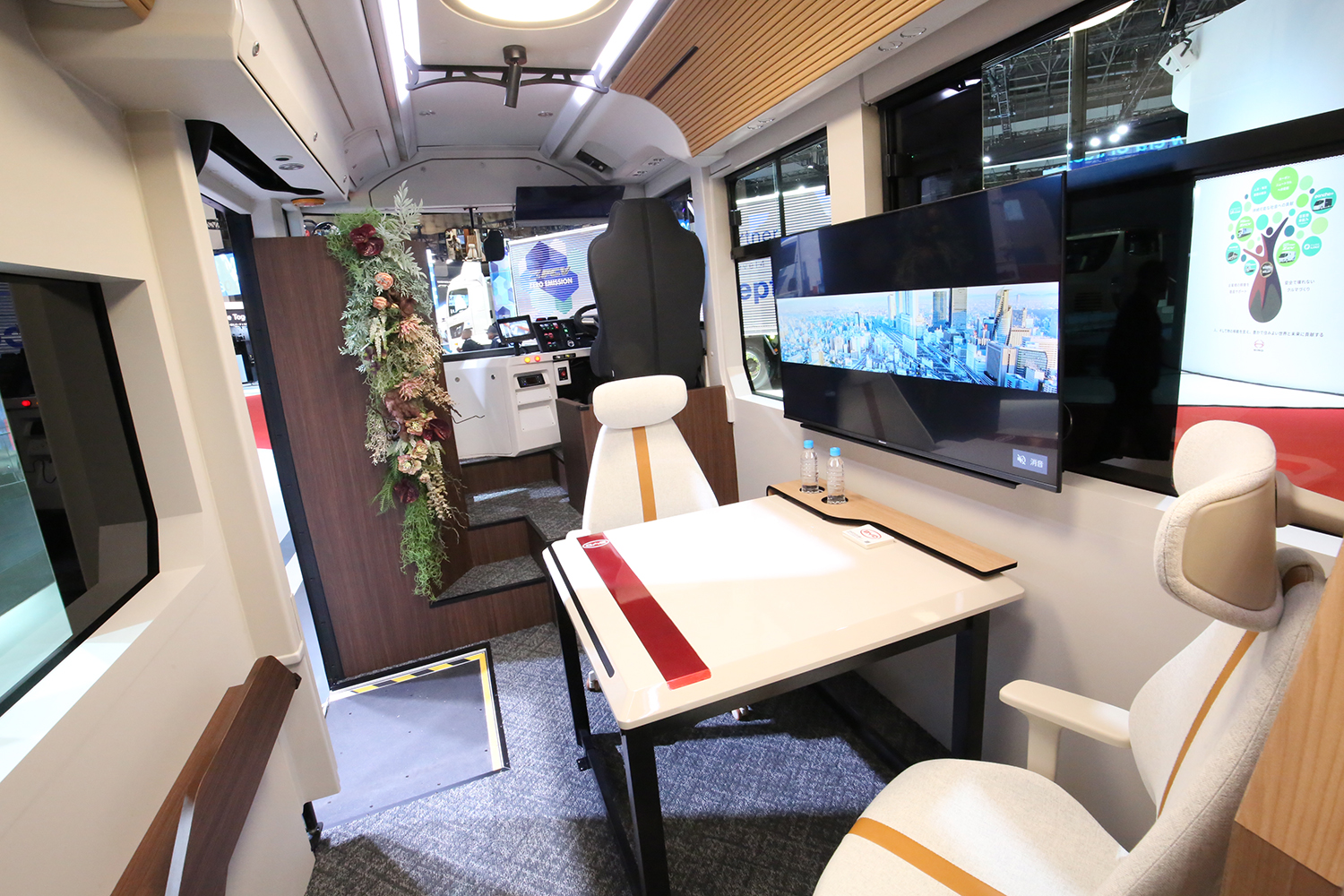 BYD J6リビングカーのインテリア