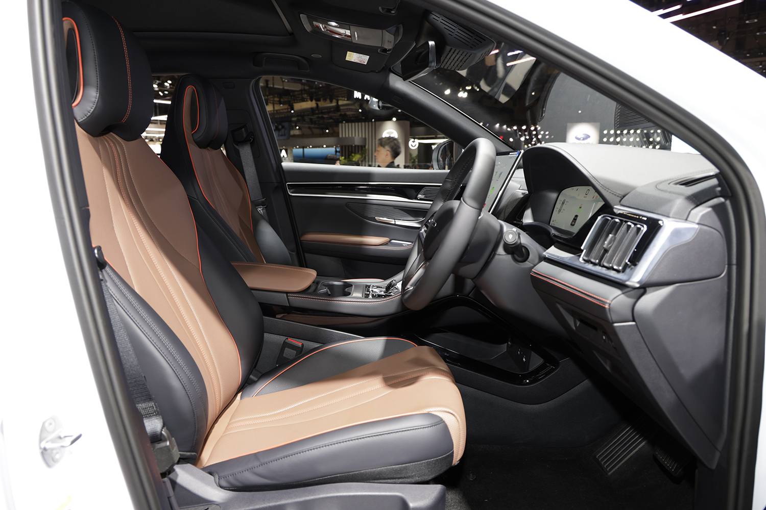 BYDがPHEVモデル「シーライオン6 DM-i」を日本初公開 〜 画像1