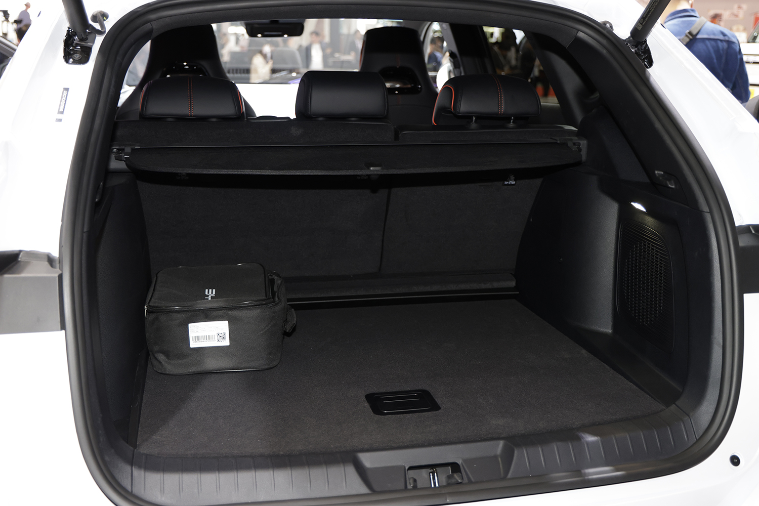 BYDシーライオン6 DM-iのラゲッジスペース
