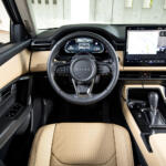 【画像】８年間に渡ってマツダの屋台骨を支えたコンパクトSUVが全面刷新！　新型CX-5は待望のストロングハイブリッド「SKYACTIV-Z」　を携えて日本上陸予定【ジャパンモビリティショー2025】 〜 画像15