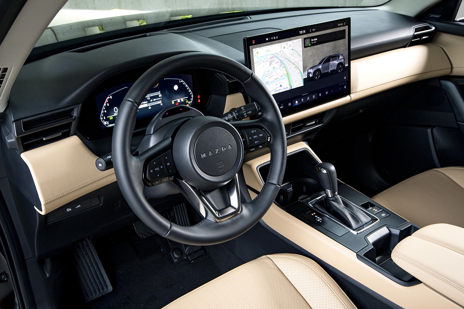 新型マツダCX-5のインテリア 〜 画像16