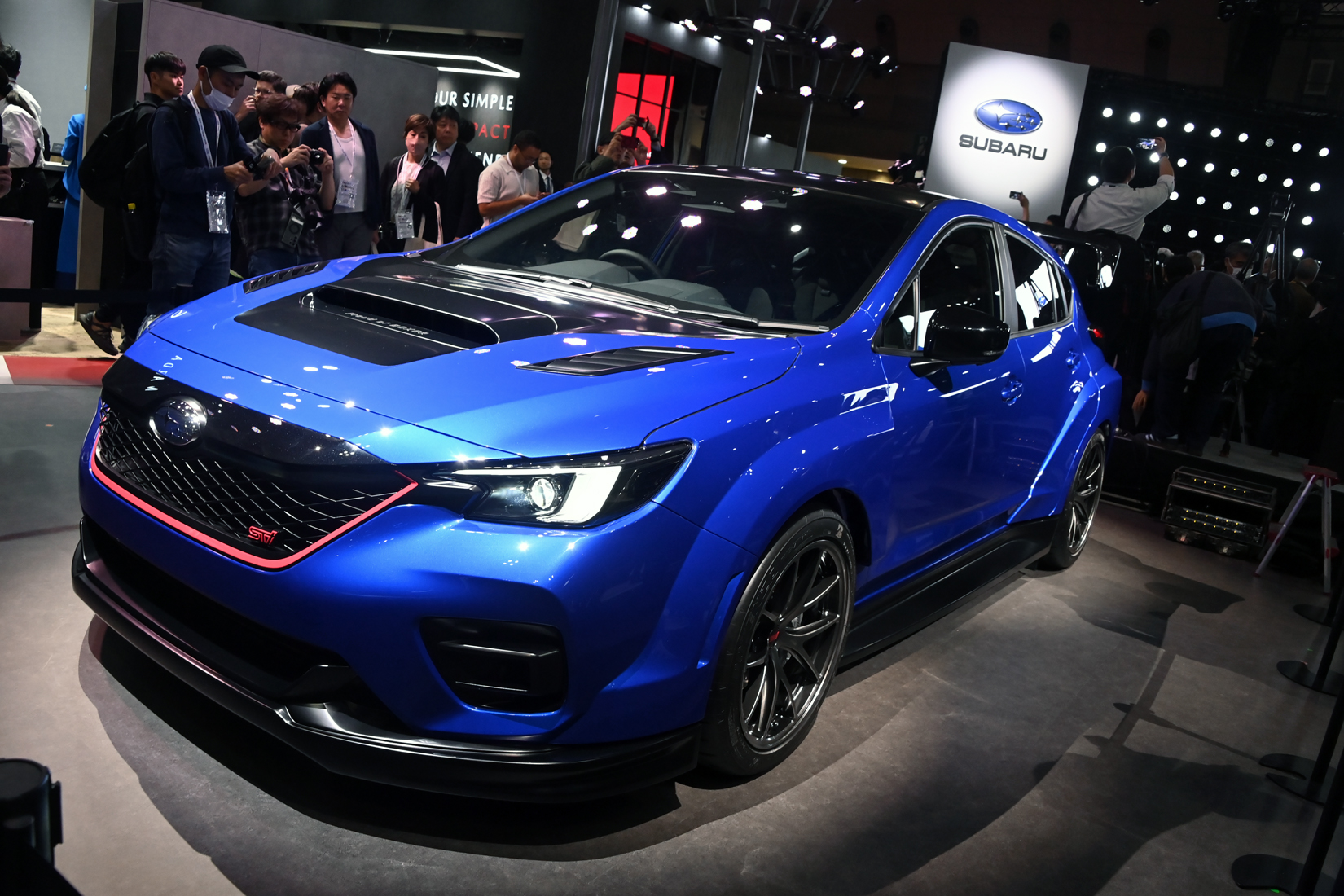 パフォーマンス‐B STIコンセプトのフロントスタイリング