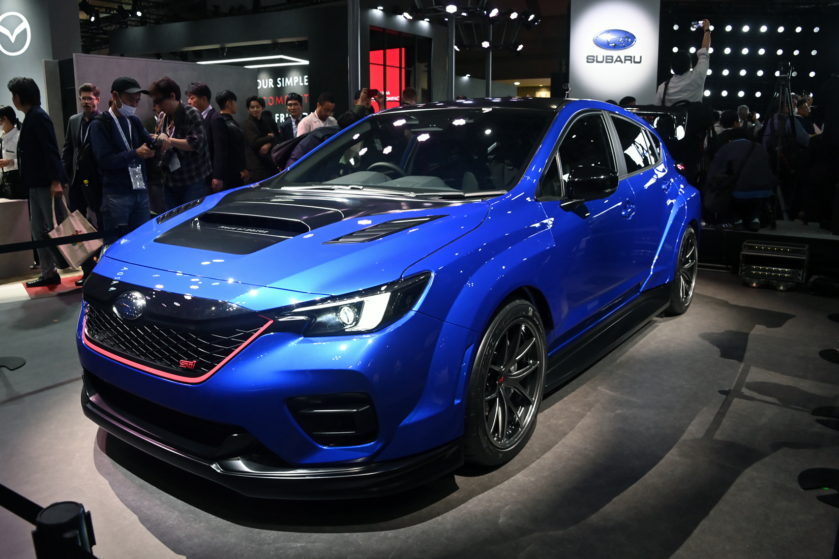 Performance-B STI conceptのフロントスタイリング