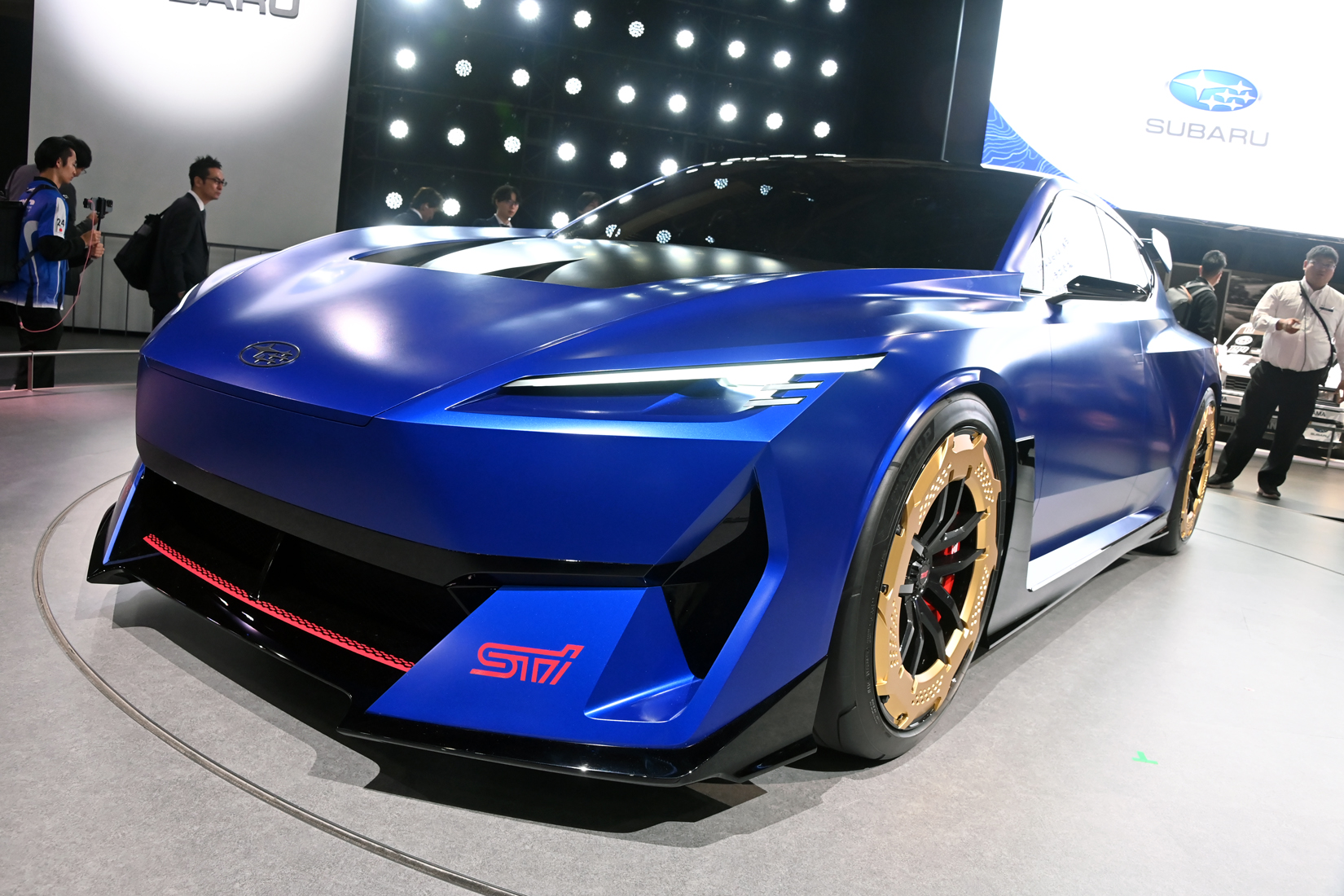 JMS2025に展示されたスバル・パフォーマンスE STIコンセプトのフロントスタイリング 〜 画像24