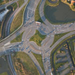 【画像】映画のイメージとは全然違う! 結構マナーもルールも厳格に守るアメリカのクルマ事情 〜 画像4