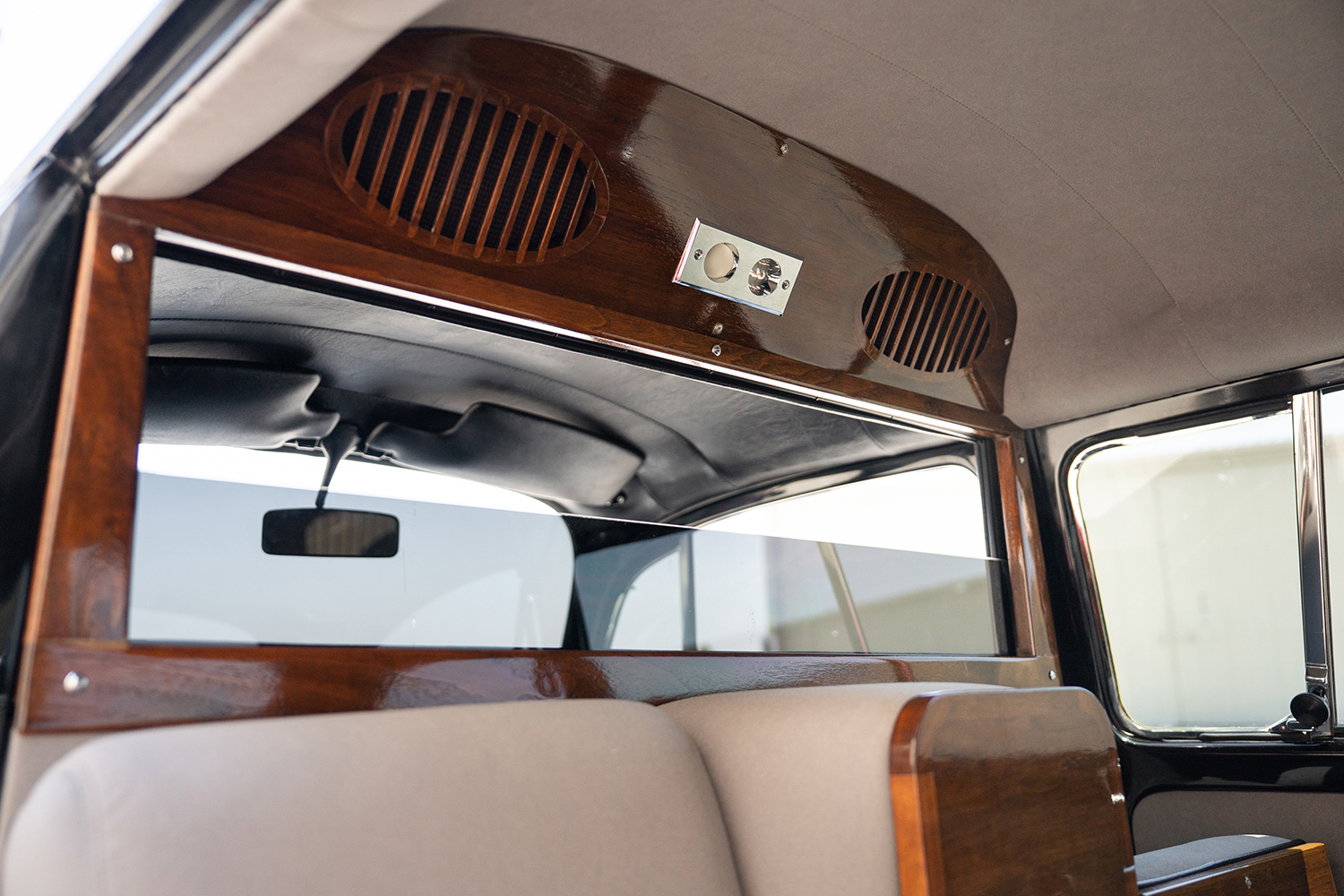 ビートルを全長５mに伸ばしちゃった「ビートル・リムジン」の衝撃 〜 画像8