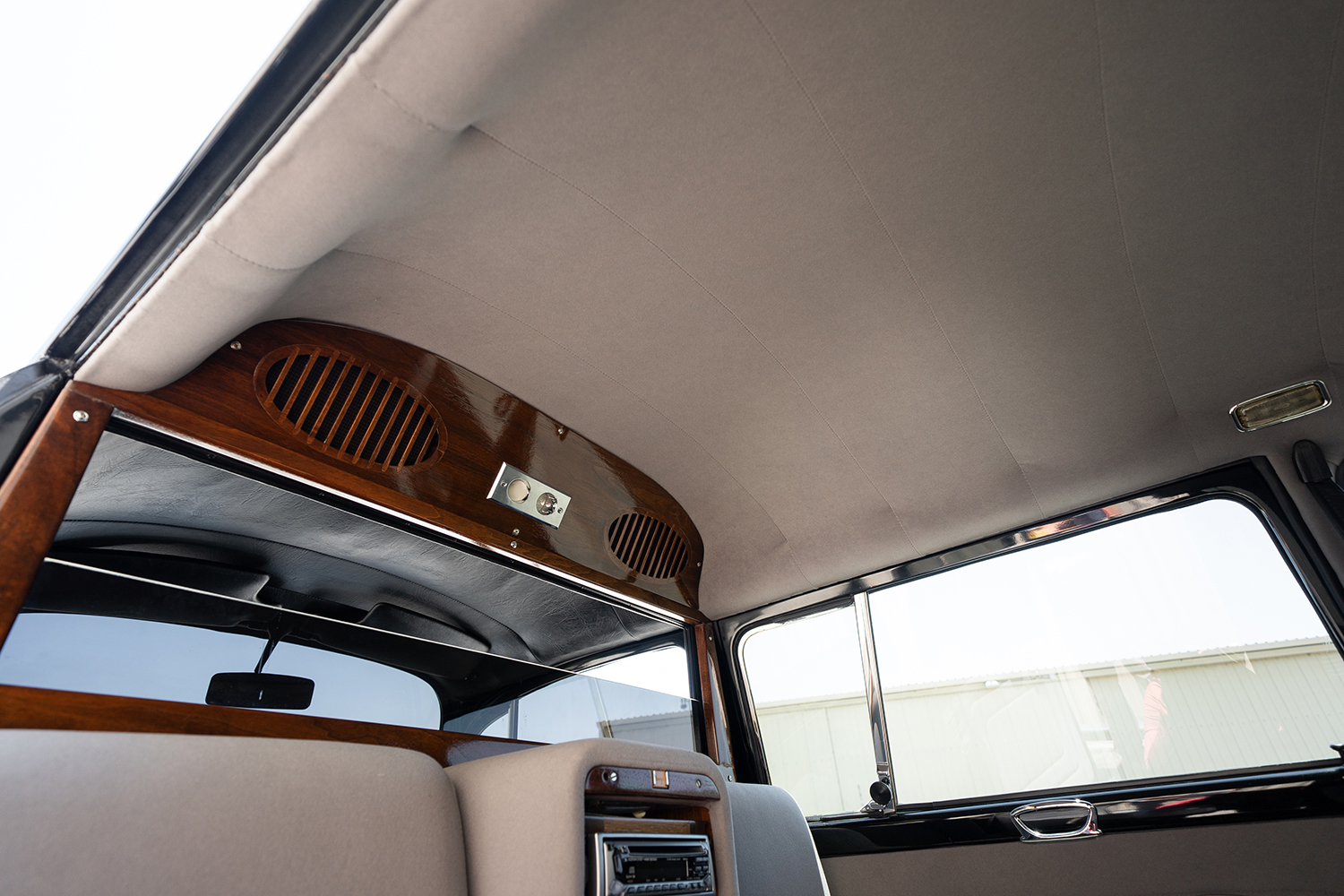 ビートルを全長５mに伸ばしちゃった「ビートル・リムジン」の衝撃 〜 画像9