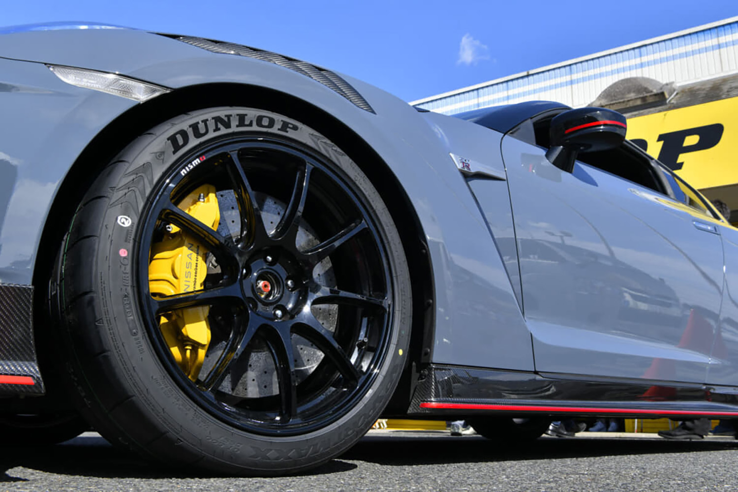 日産GT-R NISMO用のダンロップ製タイヤ