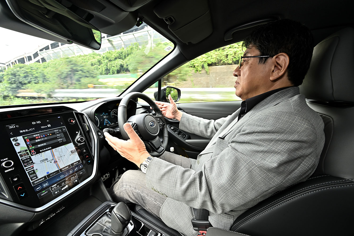 スバル・クロストレックS:HEVを操る渡辺氏