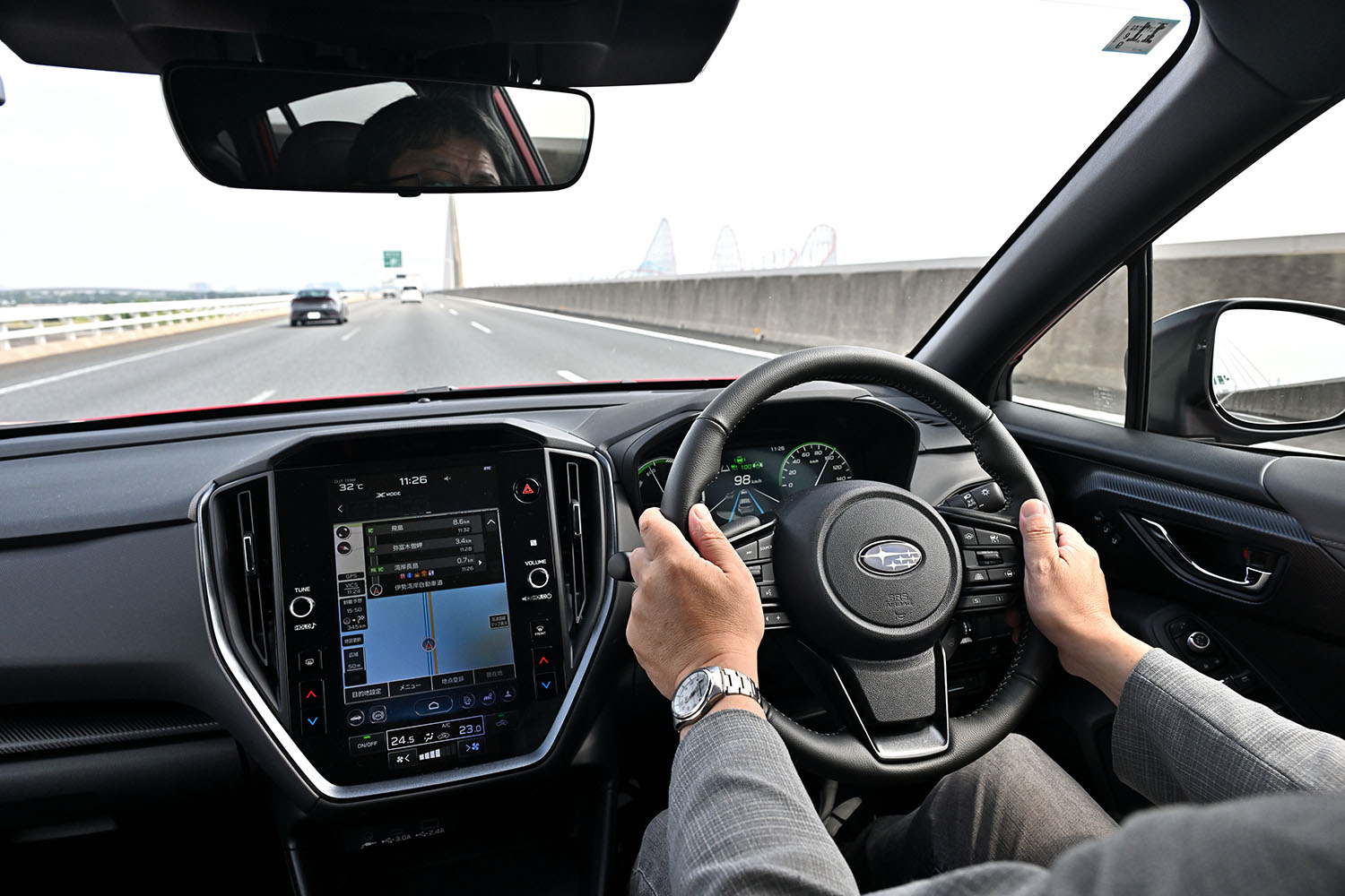 スバル・クロストレックS:HEVを操る渡辺氏