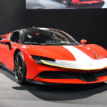 【画像】V12かV8か……そして電動へ！　フェラーリの歴代フラッグシップの「パワーユニット」を辿る 〜 画像5