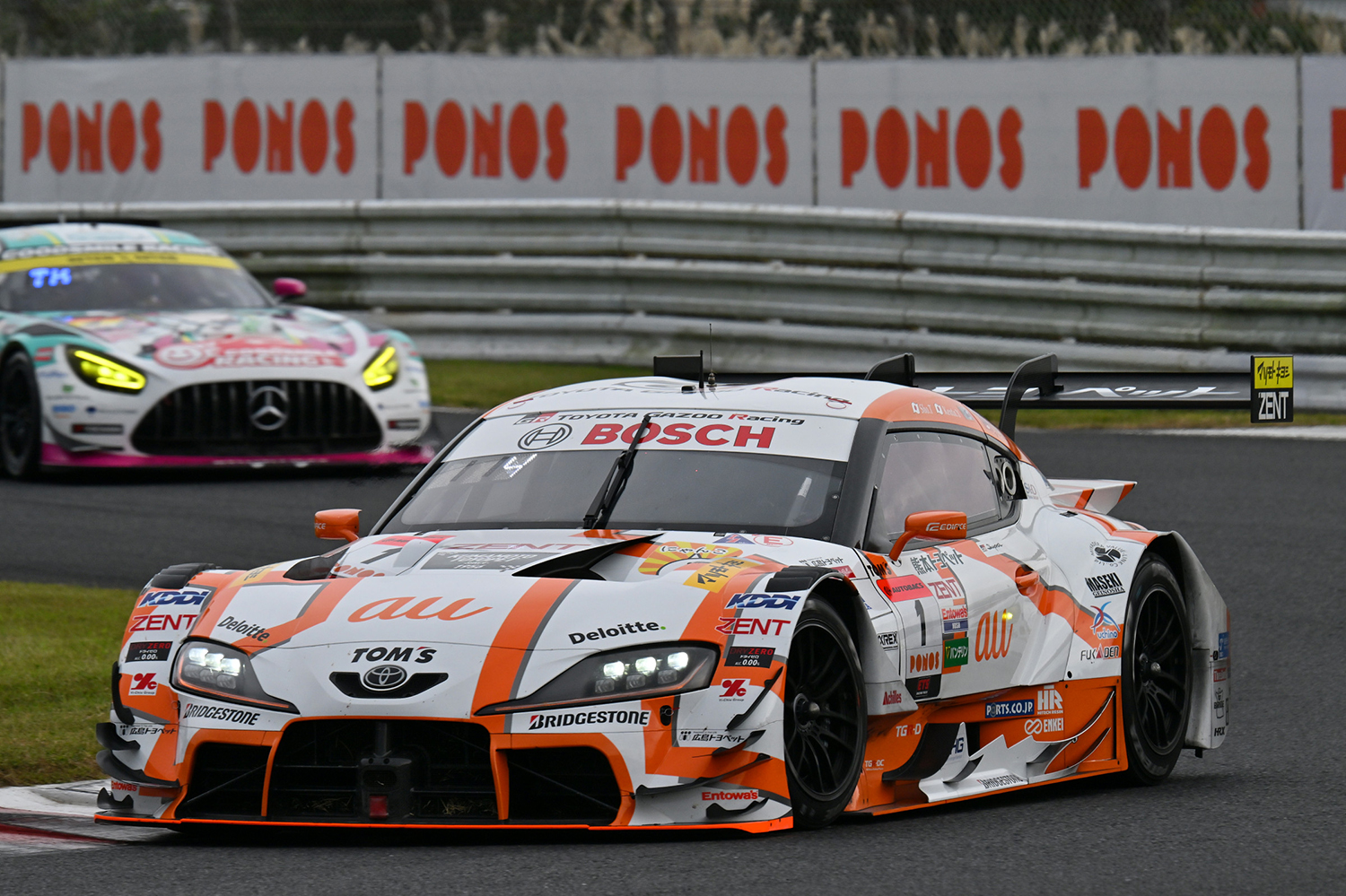 1号車au TOM'S GR Supra