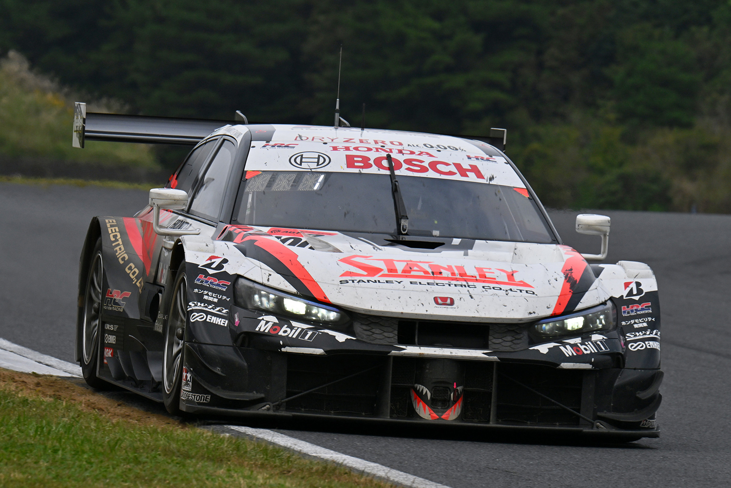 100号車STANLEY CIVIC TYPE R-GT