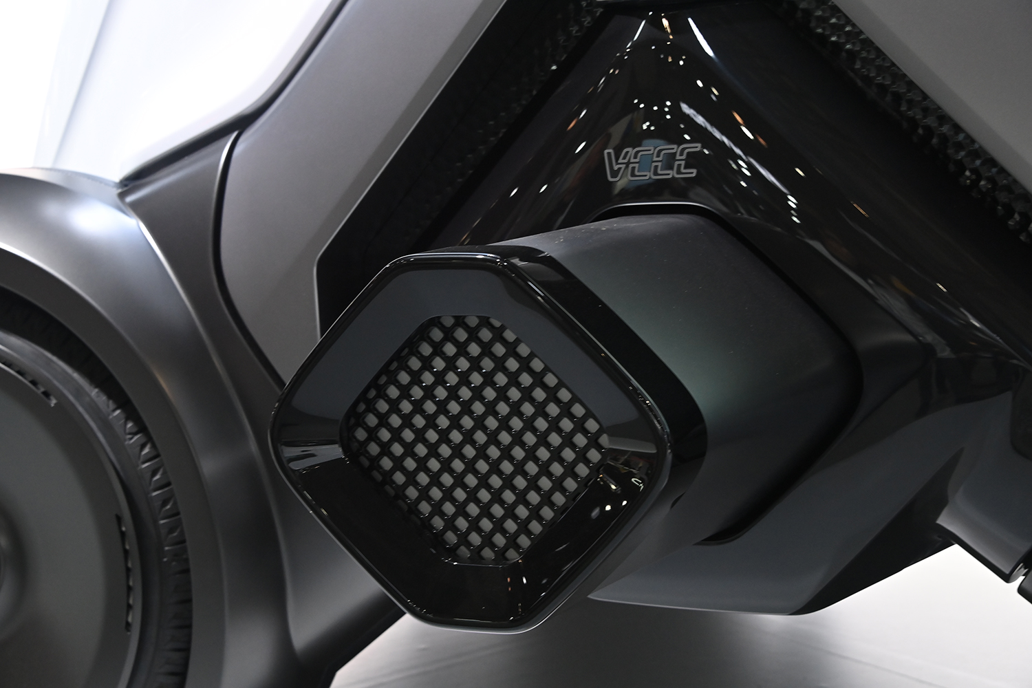 いすゞ VCCCのバッテリー