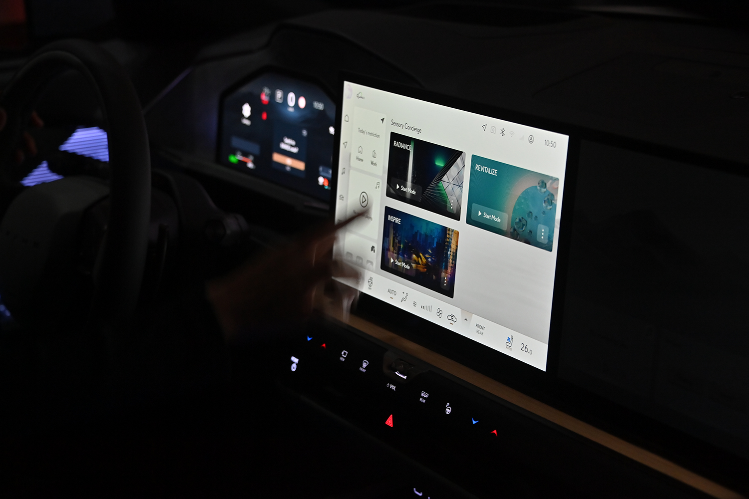 レクサス新型ESのインパネ 〜 画像50