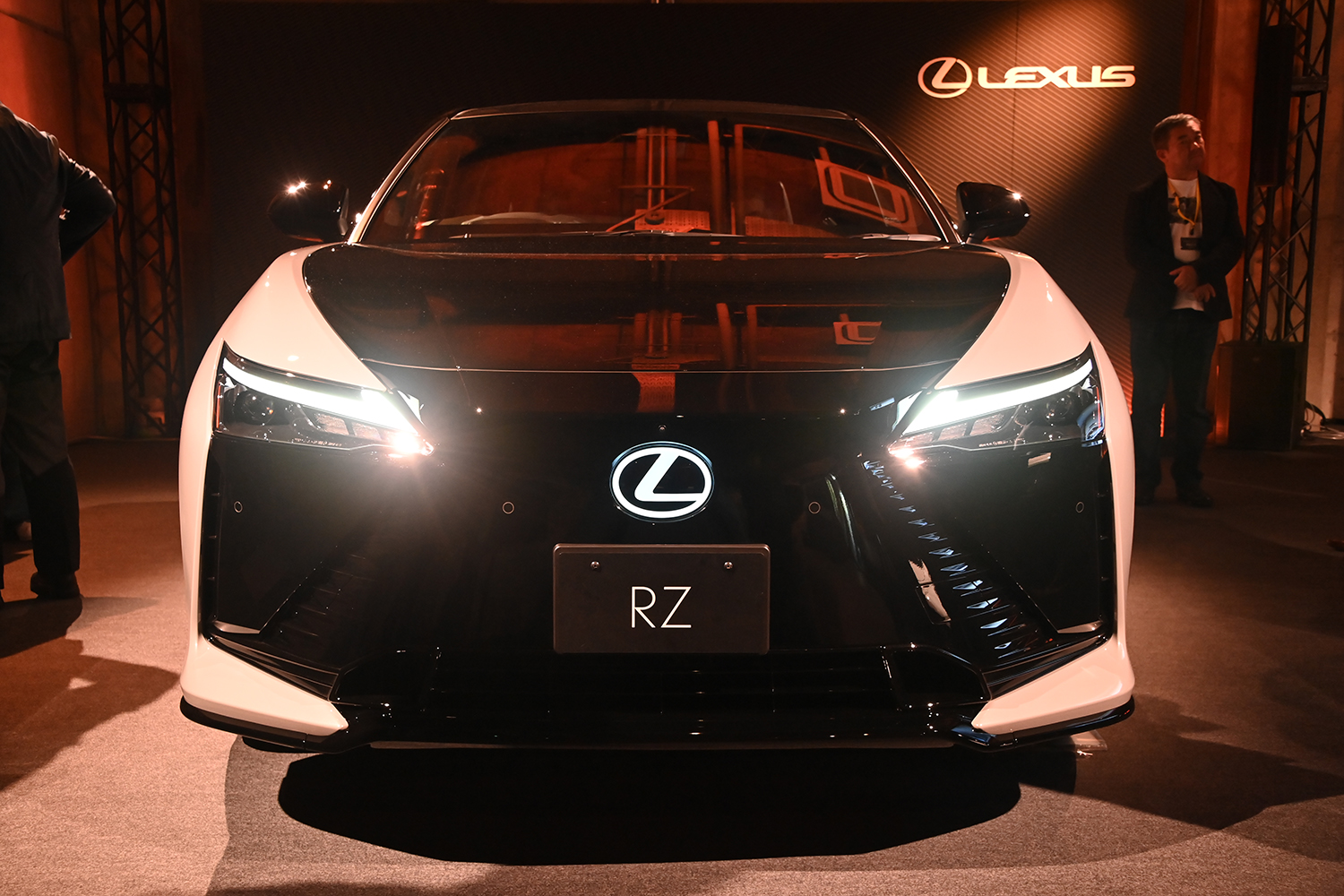 レクサス新型RZ