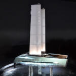 未来のレクサスのフラッグシップはクルマではなくヨット!?　いまはまだ小さな模型にすぎない「カタマラン」にはラグジュアリーの極みが詰まってた【ジャパンモビリティショー2025】