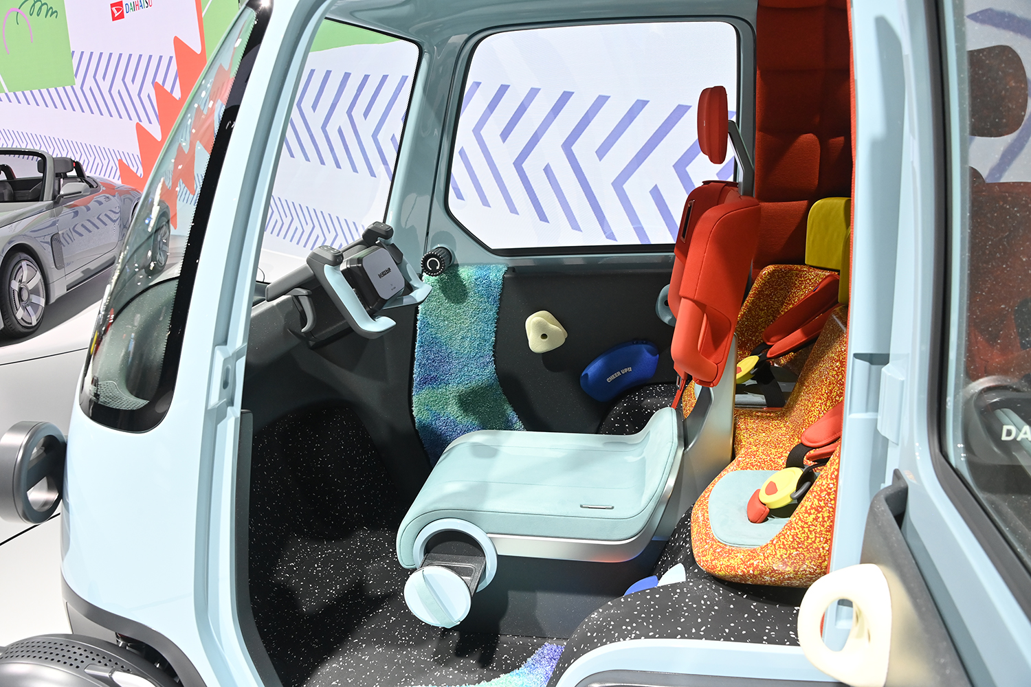 ダイハツ・ミゼットXの車内