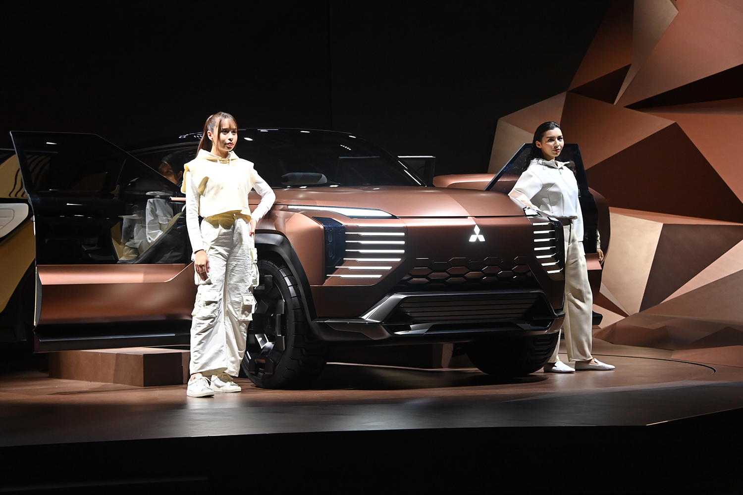 「ELEVANCE Concept」に隠された三菱デザインの秘密 〜 画像43