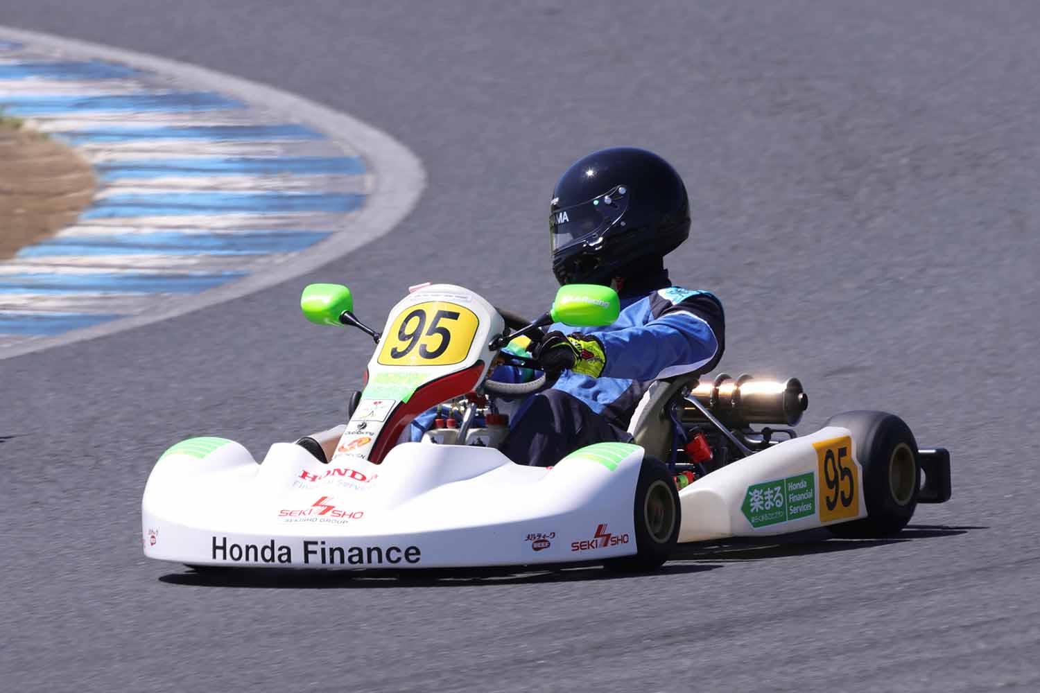 レーシングカートのイメージ