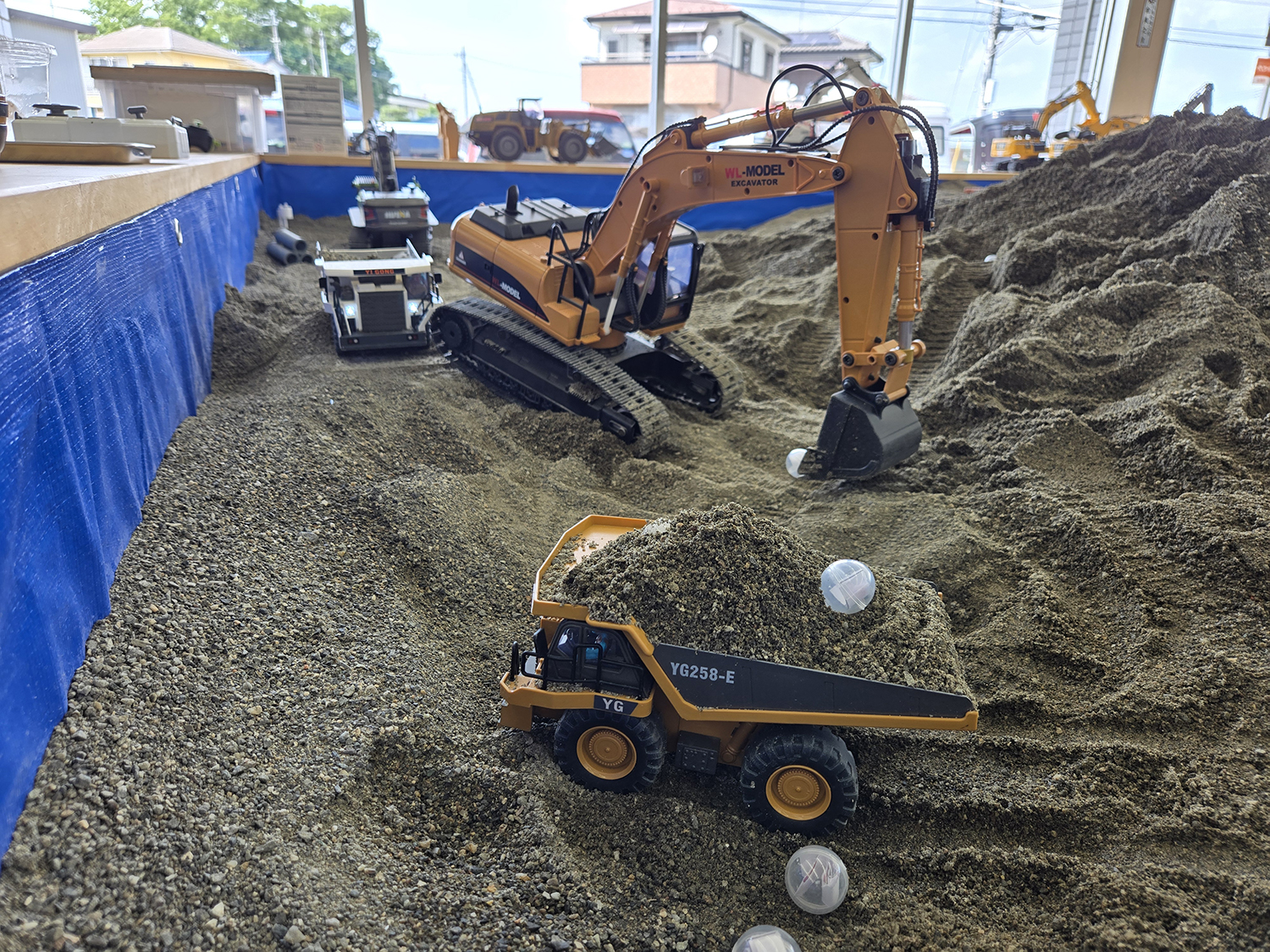 憧れの重機ラジコンを触ってみたら激ムズだった 〜 画像5