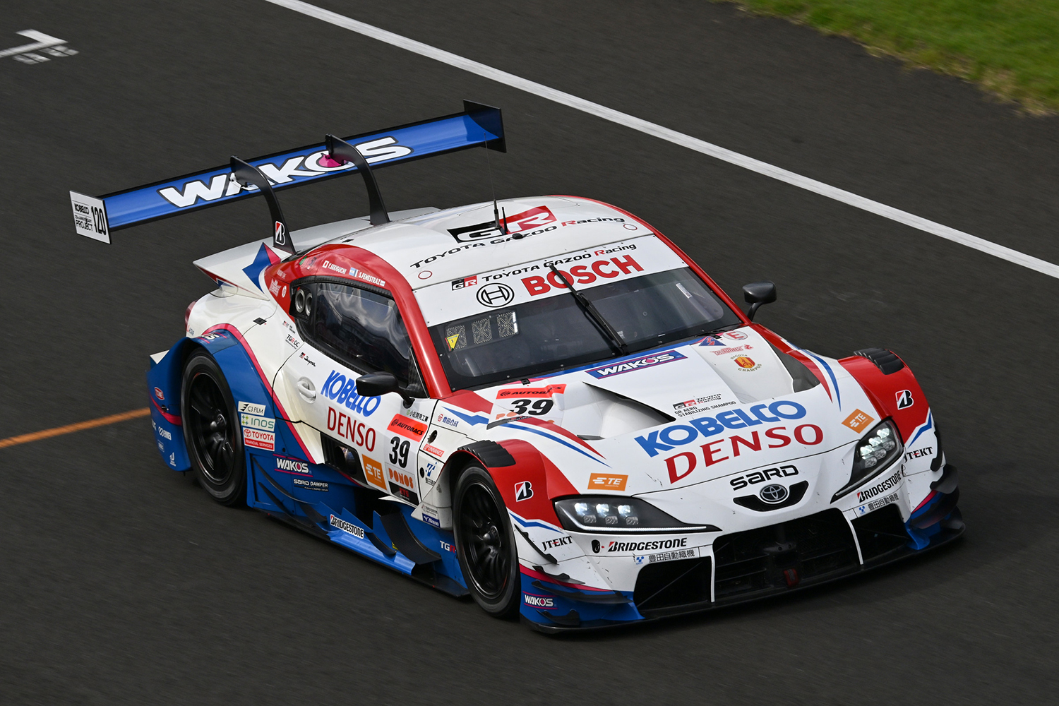 39号車DENSO KOBELCO SARD GR Supra