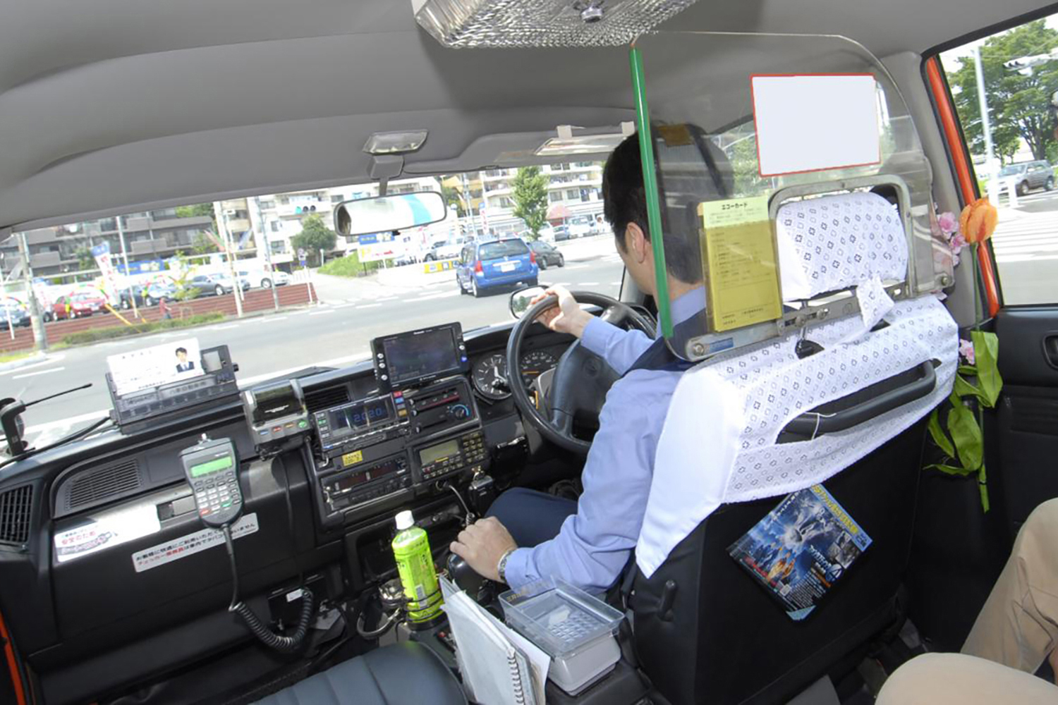 タクシーの車内のイメージ