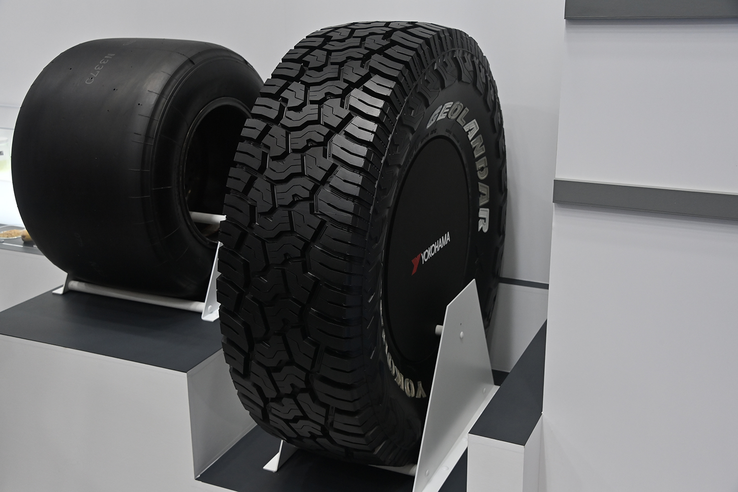 ヨコハマタイヤブースに展示中のサスティナブルタイヤはクルマ好き必見 〜 画像17