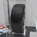 【画像】子どもはフォーミュラカーに乗って大人はその横でお勉強!?　アブラヤシにオレンジの皮も使ってるヨコハマタイヤがエコだった【ジャパンモビリティショー2025】 〜 画像20