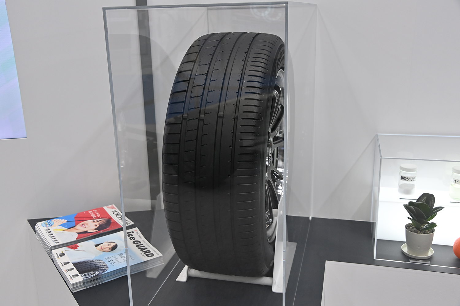 ヨコハマタイヤブースに展示中のサスティナブルタイヤはクルマ好き必見 〜 画像20