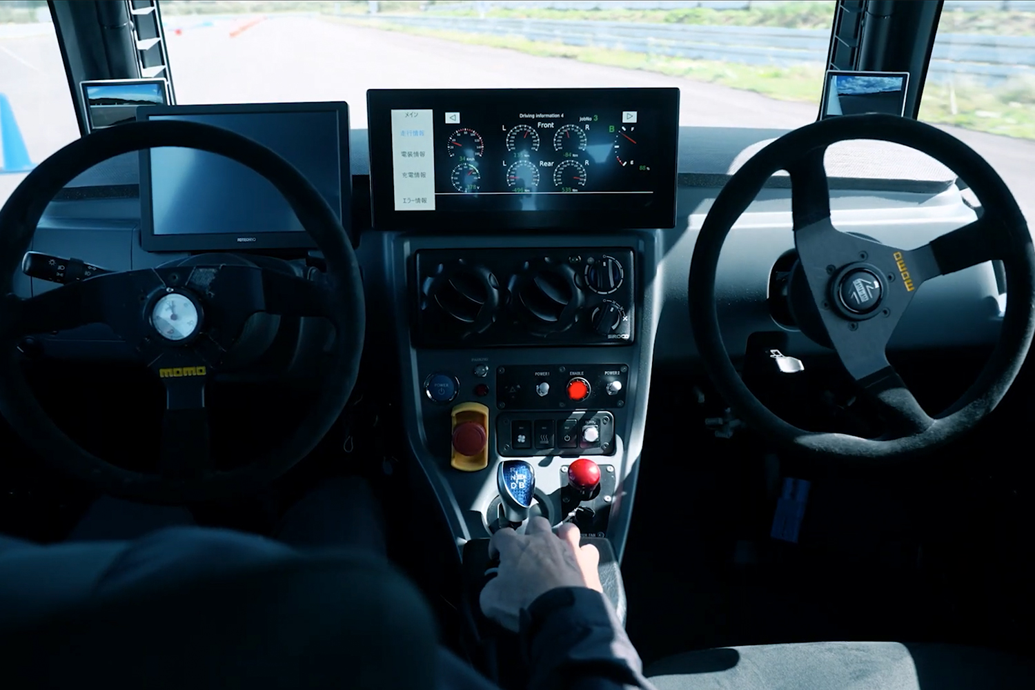 Astemoのインホイールモーター開発用実験車両