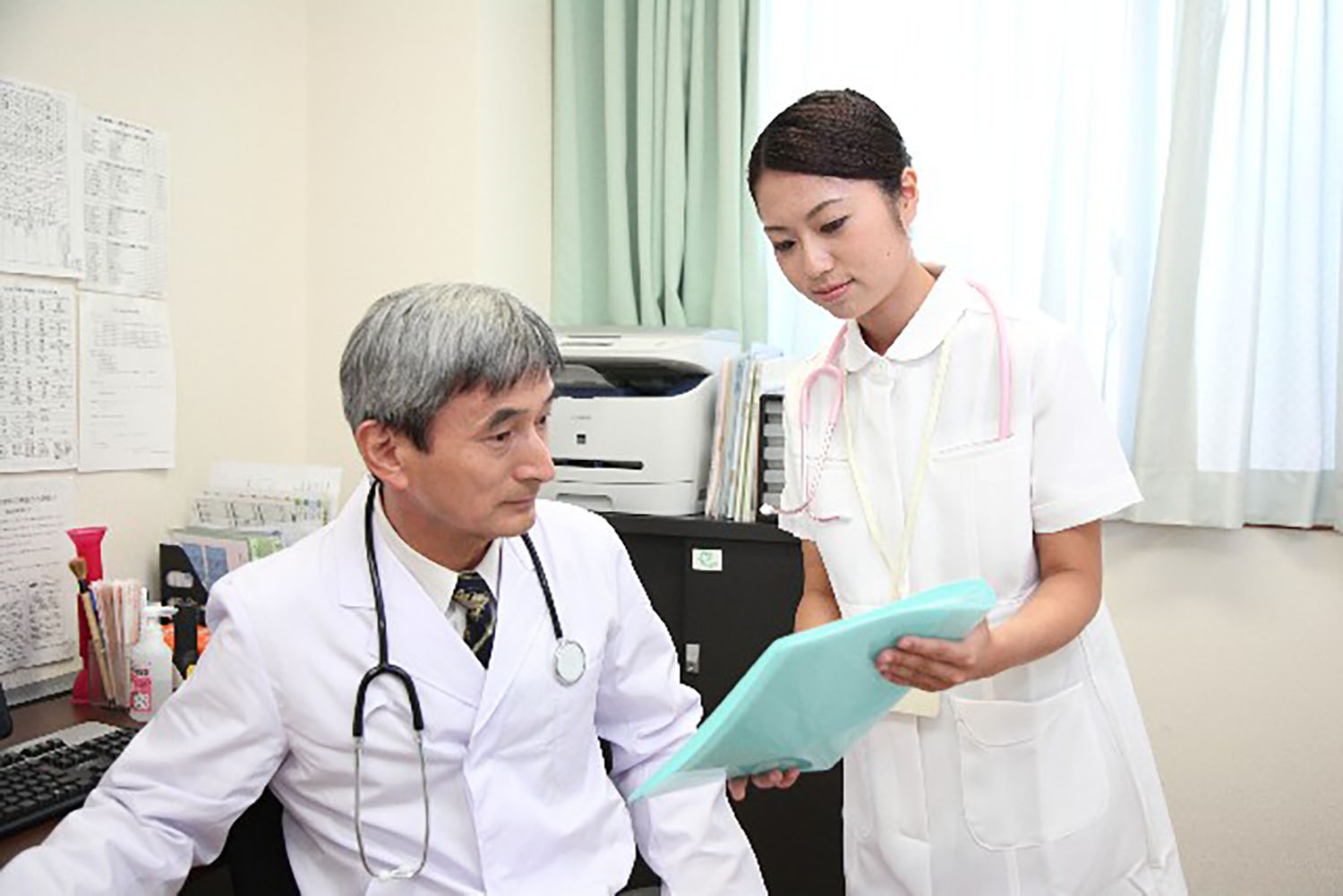 病院の診察室のイメージ