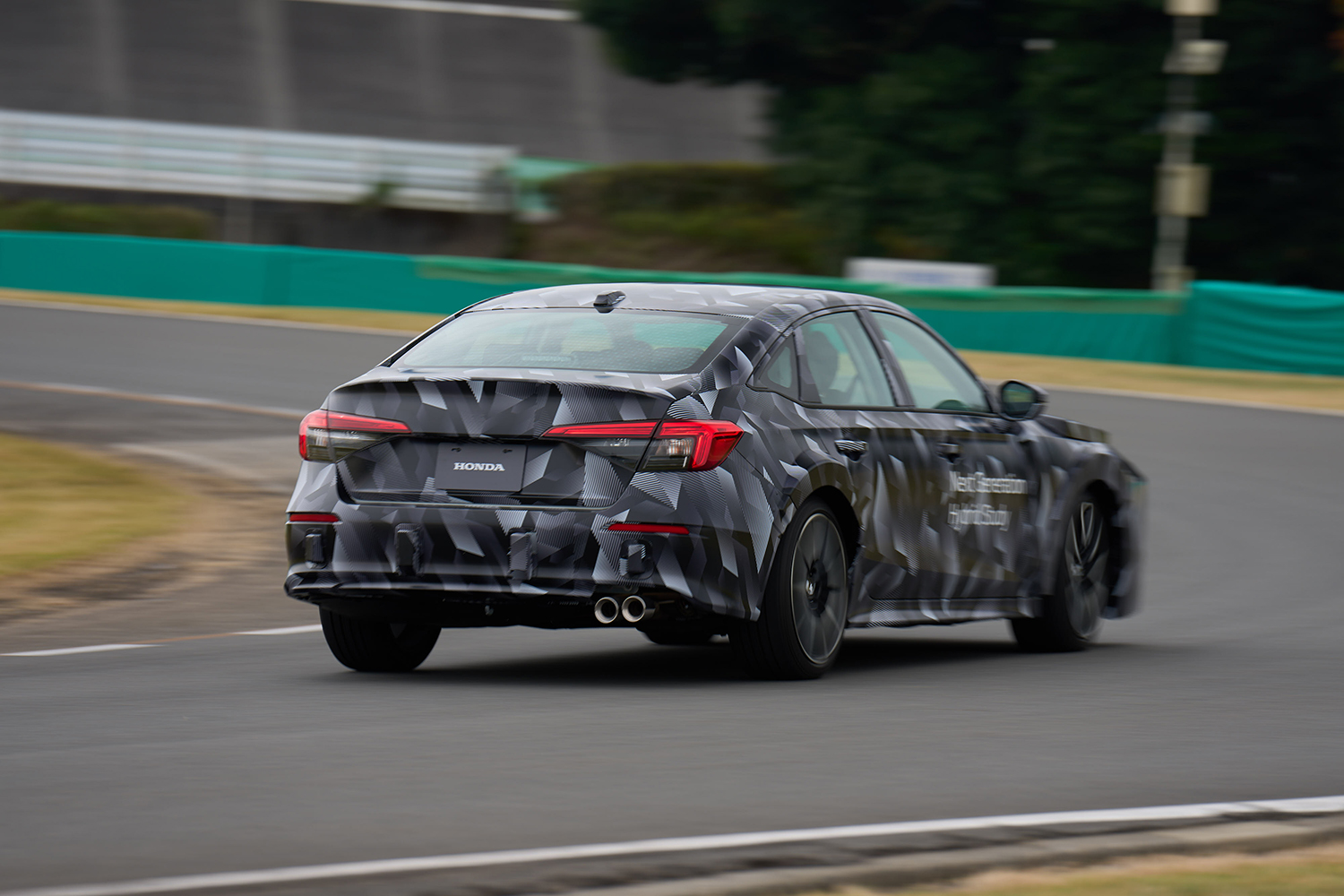 次世代e:HEVプロトタイプのコーナリング 〜 画像2