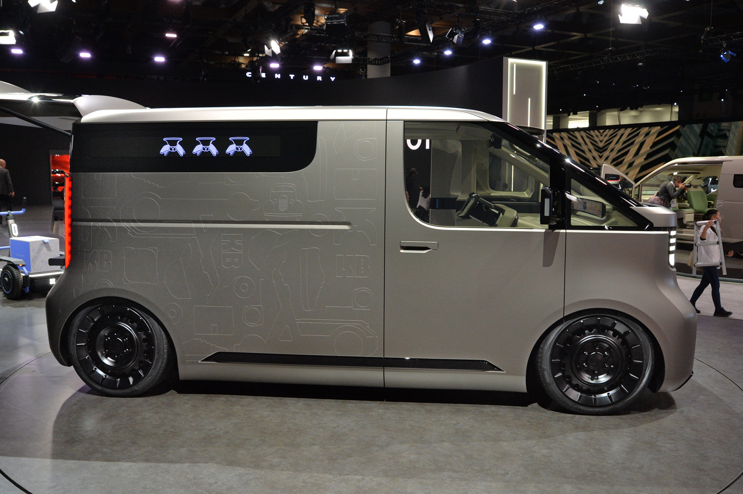 トヨタ・カヨイバコ・コンセプトのサイドビュー