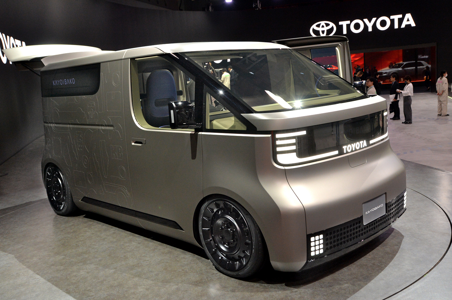 トヨタ・カヨイバコ・コンセプトのフロントスタイリング