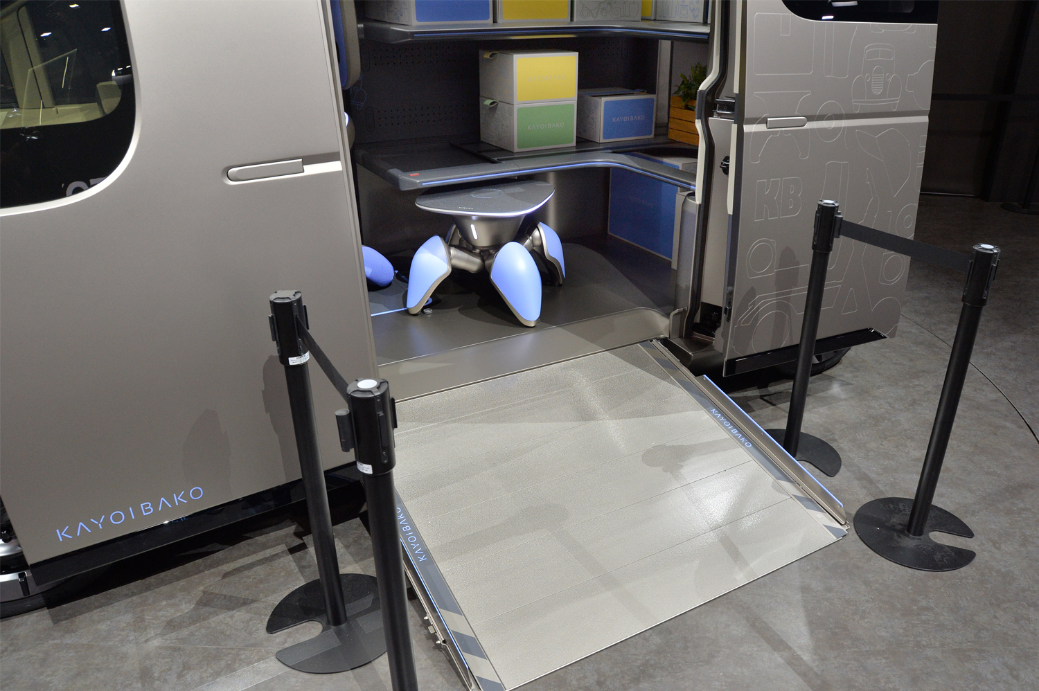 トヨタ・カヨイバコ・コンセプトとCHIBIBO