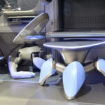 【画像】こんなハイエースやタウンエースがあれば誰でも配送業務に従事できる！　トヨタ＆ダイハツの未来の働くクルマ群の目指すところが激熱だった【ジャパンモビリティショー2025】 〜 画像10