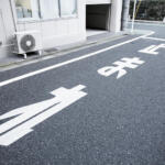 【画像】停止線に「バンパーがちょいかかっただけ」でも違反！　でも「はみ出したらバック」も控えるべき！　結局一時停止の停止線は「キチンと手前で停まる」が唯一の正解だった 〜 画像4