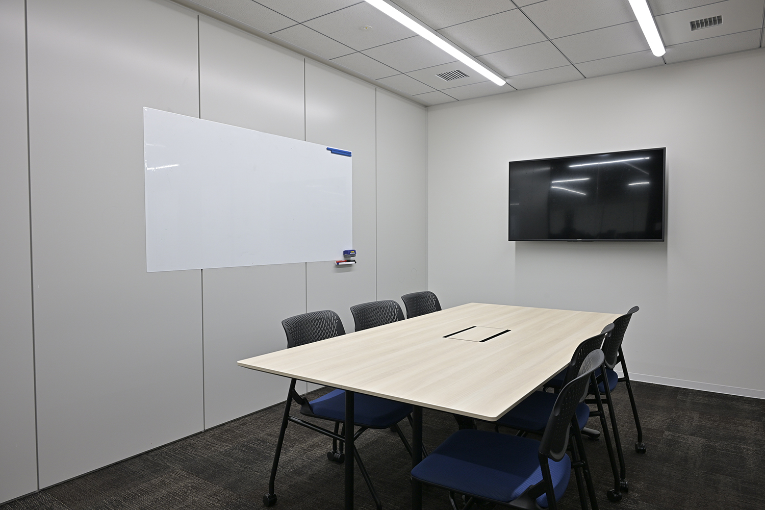 エンジニア同士のコミュニケーションを蜜にする「イノベーションハブ」は従来のイメージからかけ離れたオシャレすぎる研究所だった 〜 画像32