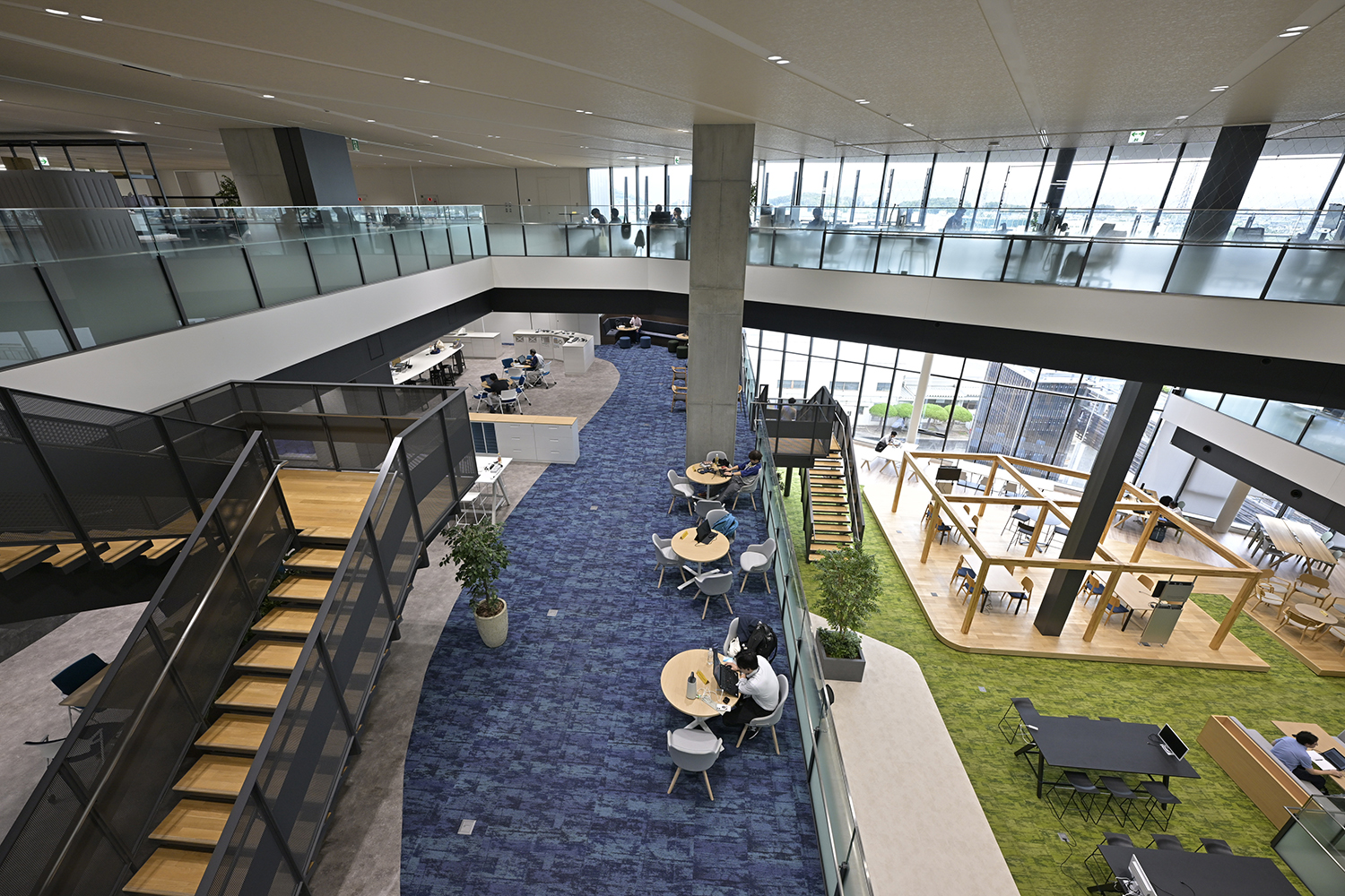 エンジニア同士のコミュニケーションを蜜にする「イノベーションハブ」は従来のイメージからかけ離れたオシャレすぎる研究所だった 〜 画像41