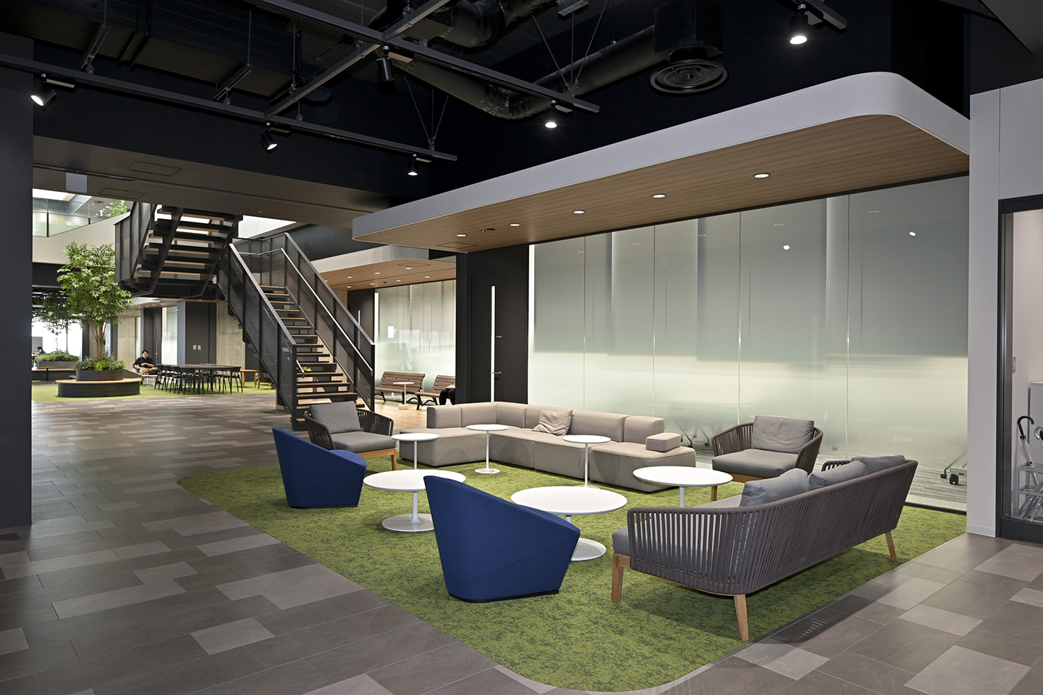 エンジニア同士のコミュニケーションを蜜にする「イノベーションハブ」は従来のイメージからかけ離れたオシャレすぎる研究所だった 〜 画像60