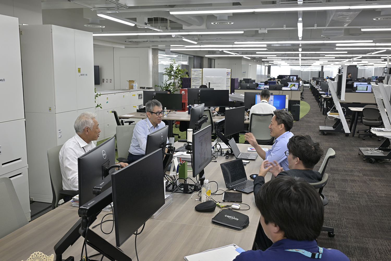 エンジニア同士のコミュニケーションを蜜にする「イノベーションハブ」は従来のイメージからかけ離れたオシャレすぎる研究所だった 〜 画像75