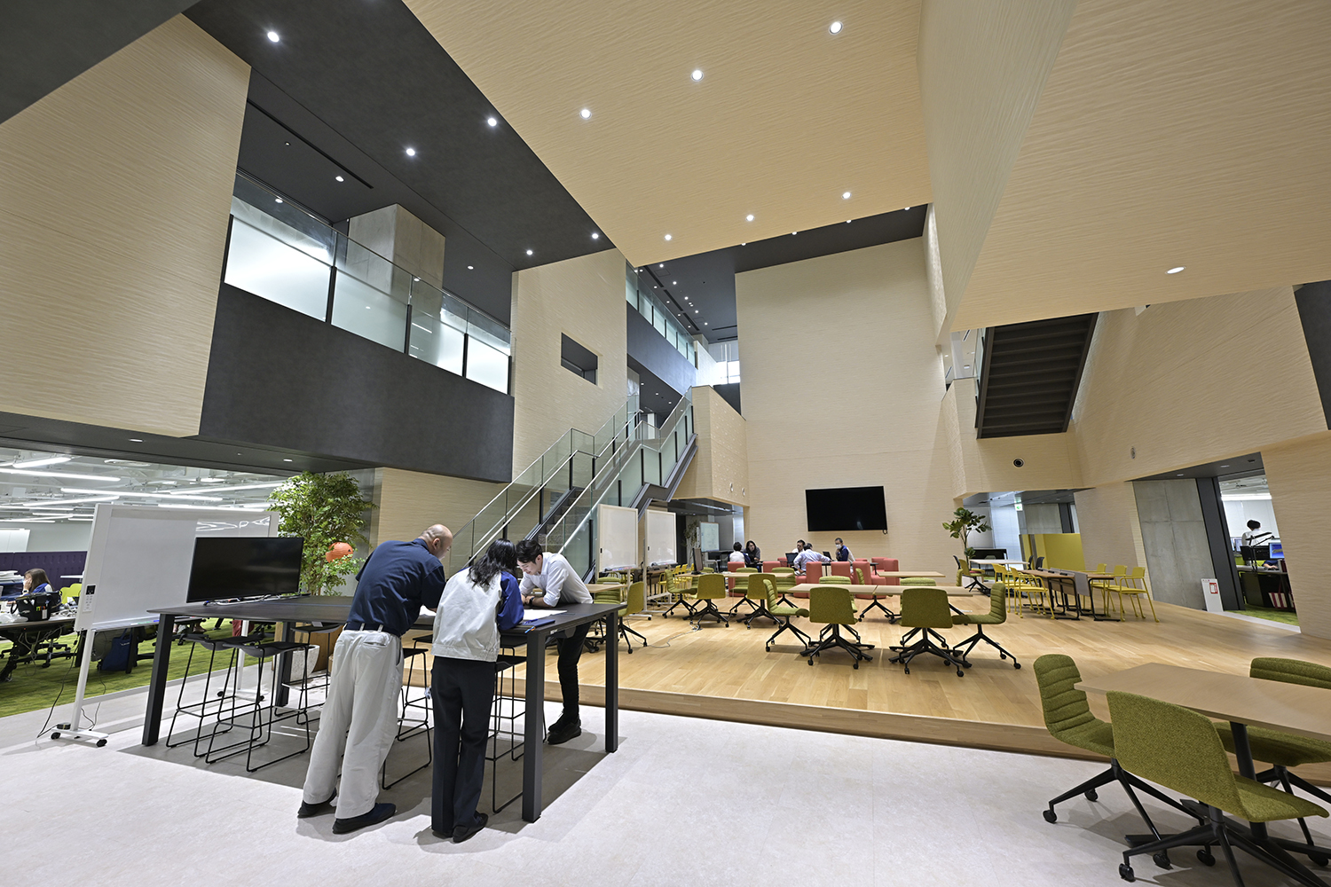 エンジニア同士のコミュニケーションを蜜にする「イノベーションハブ」は従来のイメージからかけ離れたオシャレすぎる研究所だった 〜 画像77