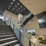 【画像】次世代のスバルは「イノハブ」から生まれる！　エンジニア同士のコミュニケーションを大切にするオシャレ研究施設「イノベーションハブ」に潜入 〜 画像82