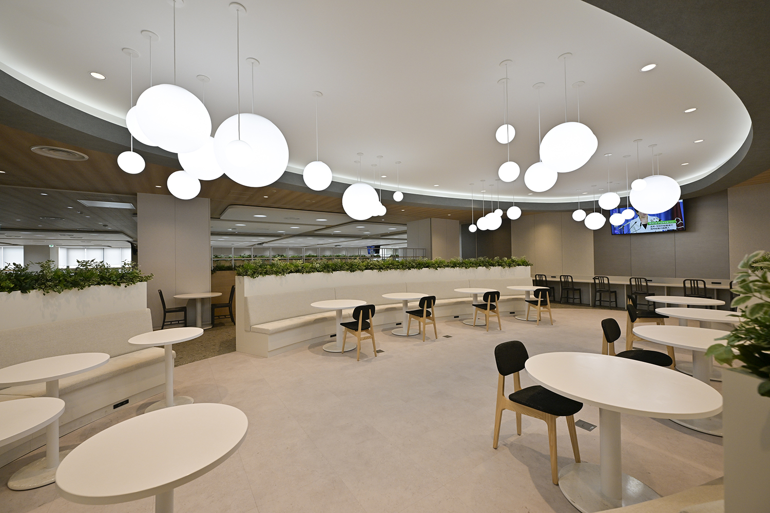 エンジニア同士のコミュニケーションを蜜にする「イノベーションハブ」は従来のイメージからかけ離れたオシャレすぎる研究所だった 〜 画像89