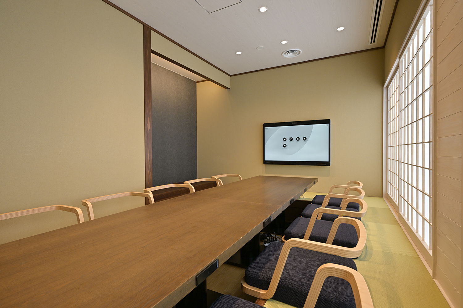 エンジニア同士のコミュニケーションを蜜にする「イノベーションハブ」は従来のイメージからかけ離れたオシャレすぎる研究所だった 〜 画像93